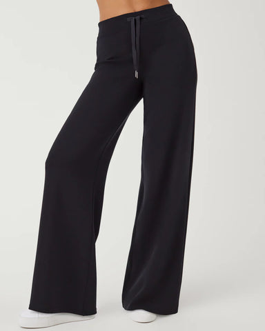 Spanx Air Essentials Wide Leg Pant